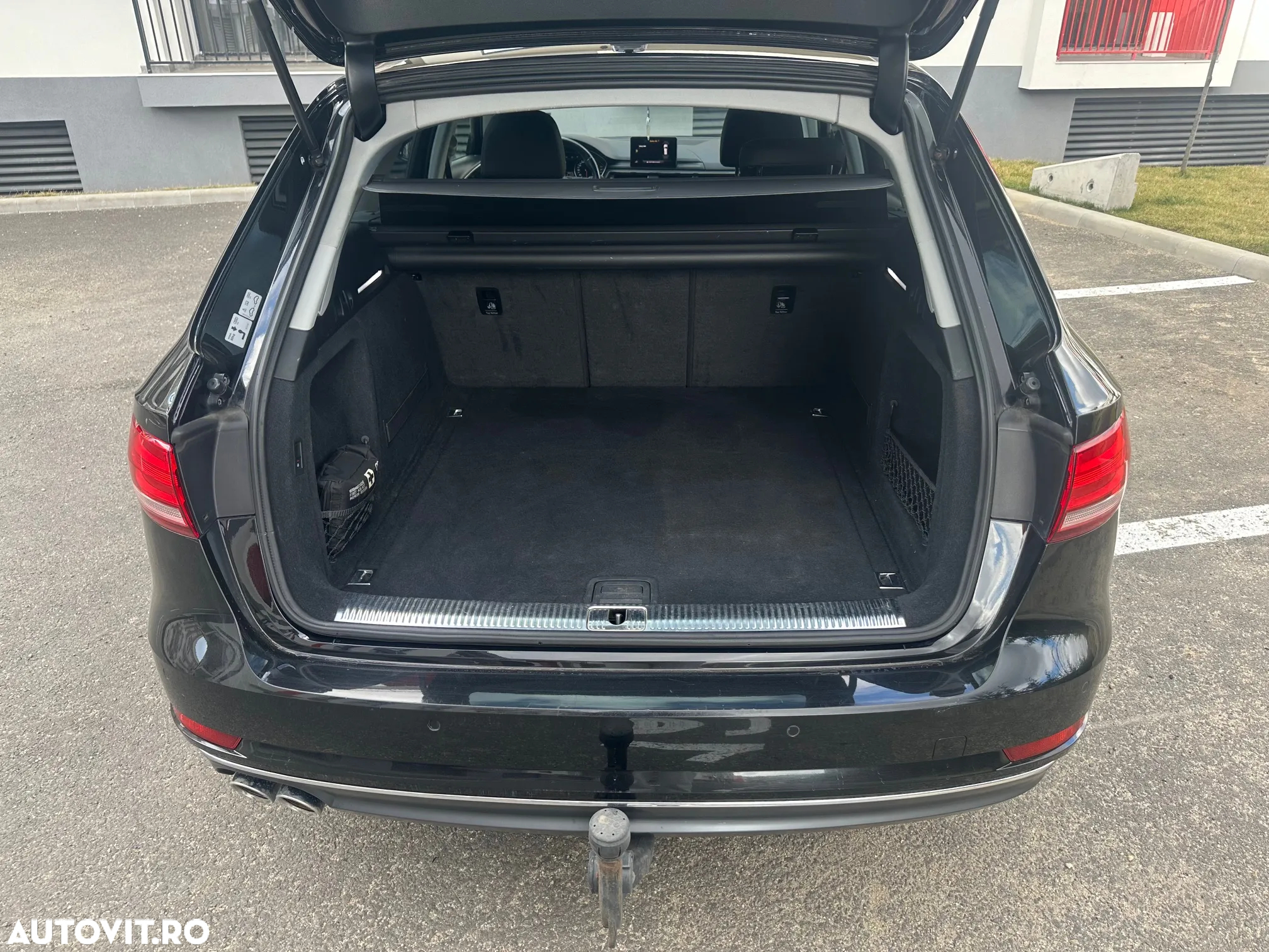 Audi A4 Avant 2.0 TDI ultra S tronic - 9
