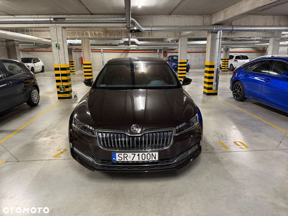 Skoda Superb 2.0 TSI L&K DSG - 2