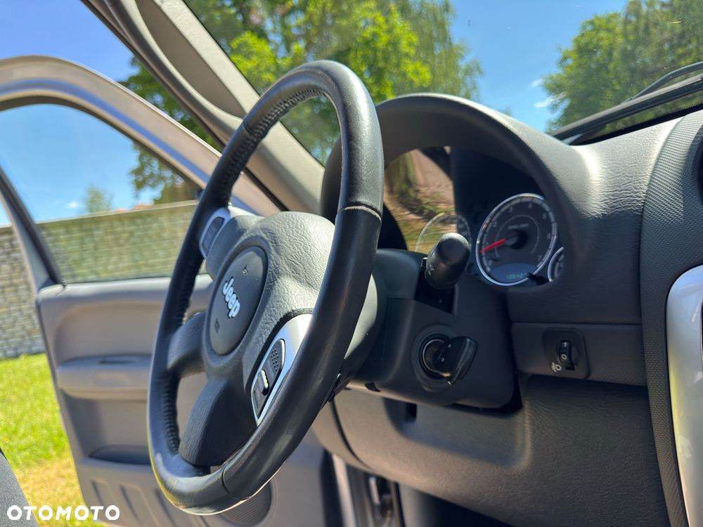 Jeep Cherokee 3.7 Limited - 30
