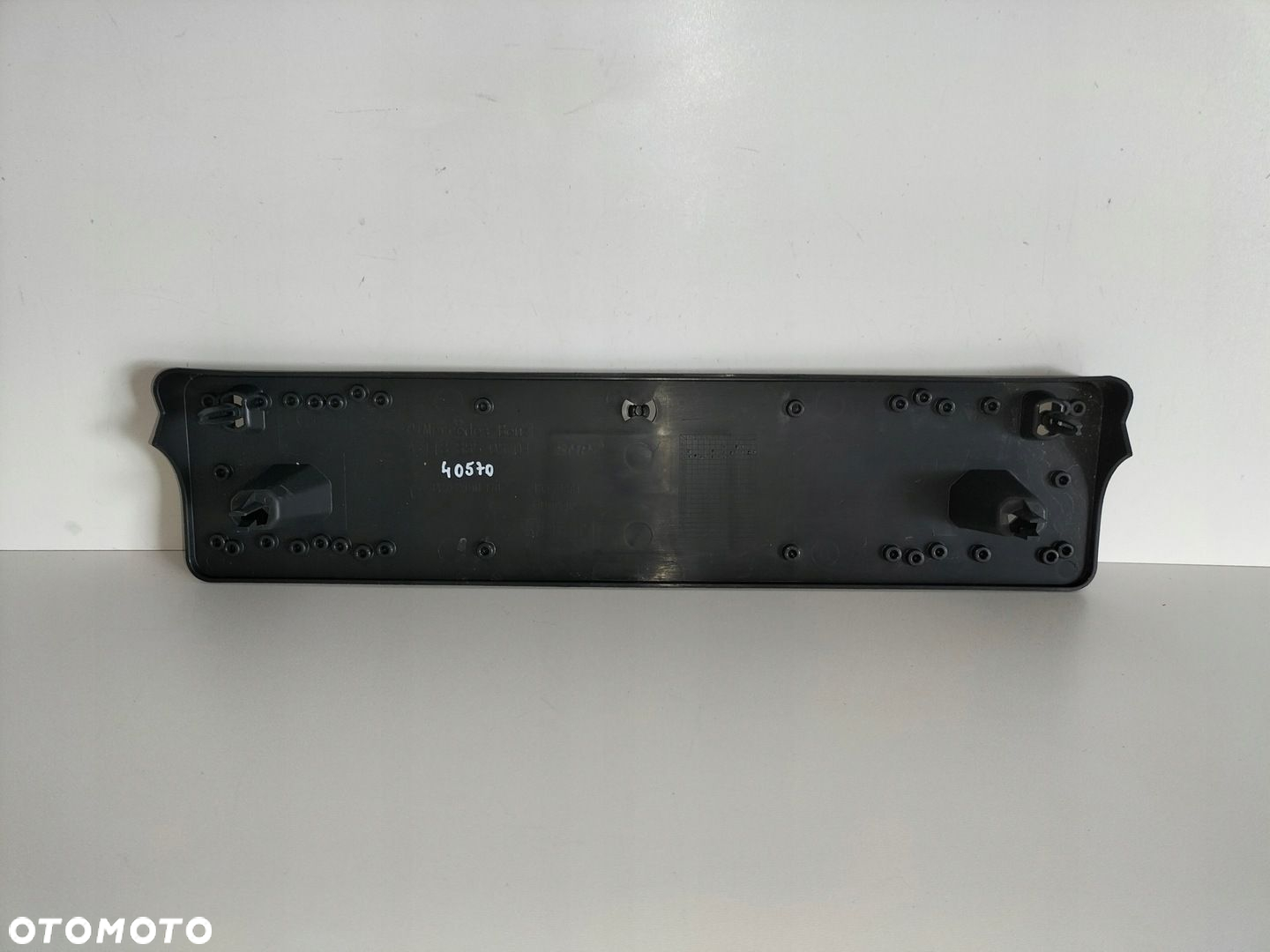 Podkładka pod tablicę rejestracyjną przód MERCEDES CLA C118 19- AMG - 4