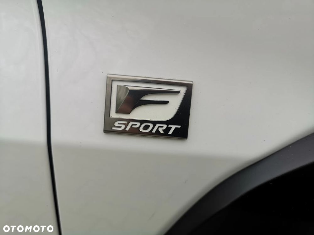 Lexus UX - 27