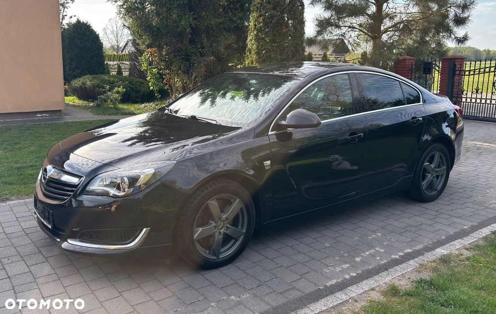 Opel Insignia 2.0 T Cosmo S&S - 9