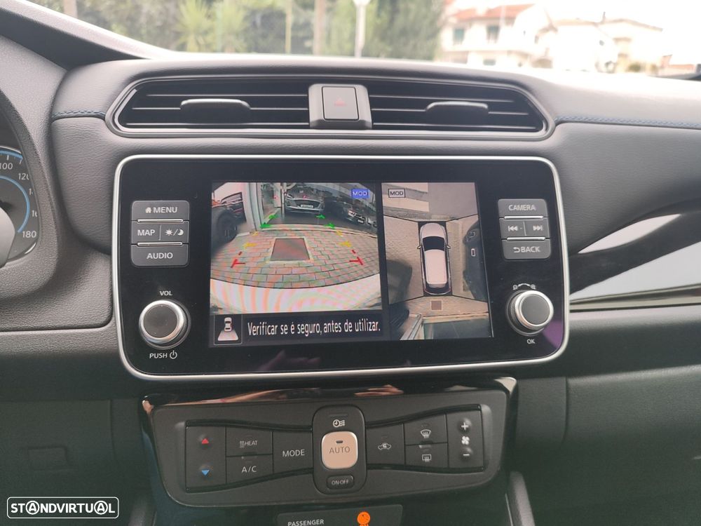 Nissan Leaf Acenta - 16