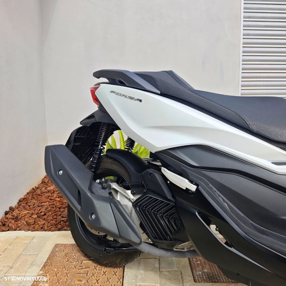 Honda Forza 125 - 9