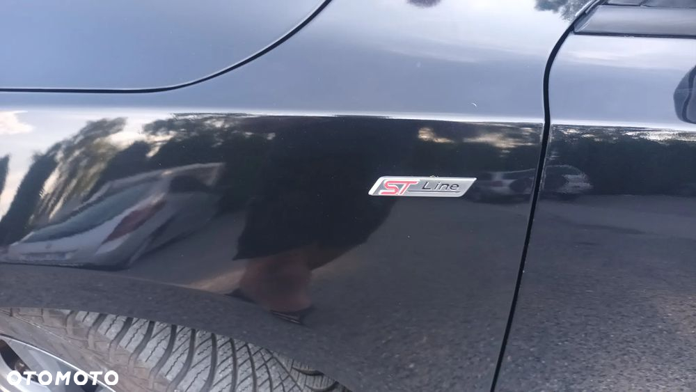 Ford Focus 1.0 EcoBoost mHEV ST-Line X - 4