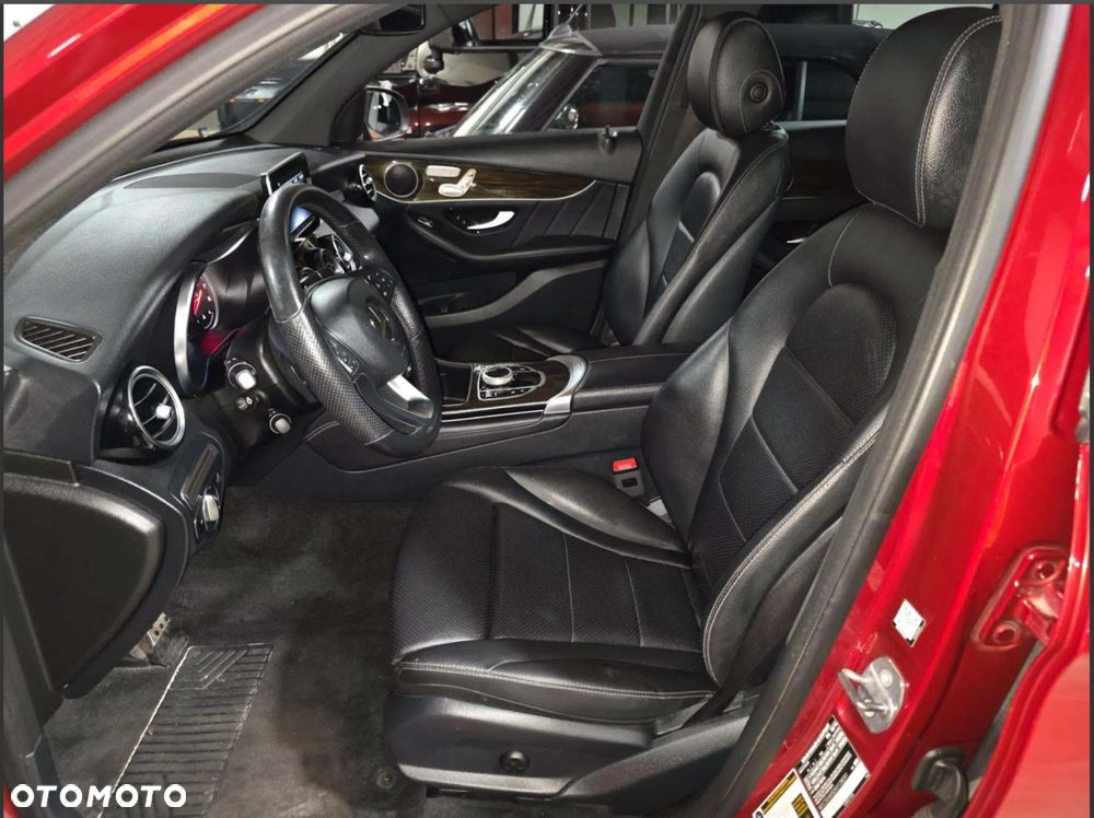 Mercedes-Benz GLC 300 4Matic 9G-TRONIC Exclusive - 8