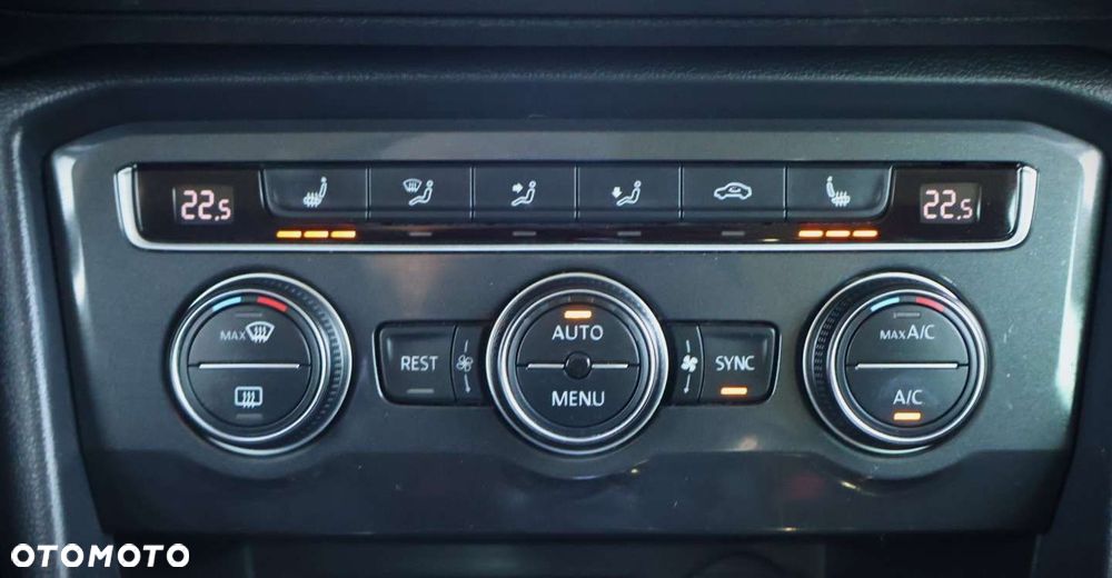 Volkswagen Tiguan - 30