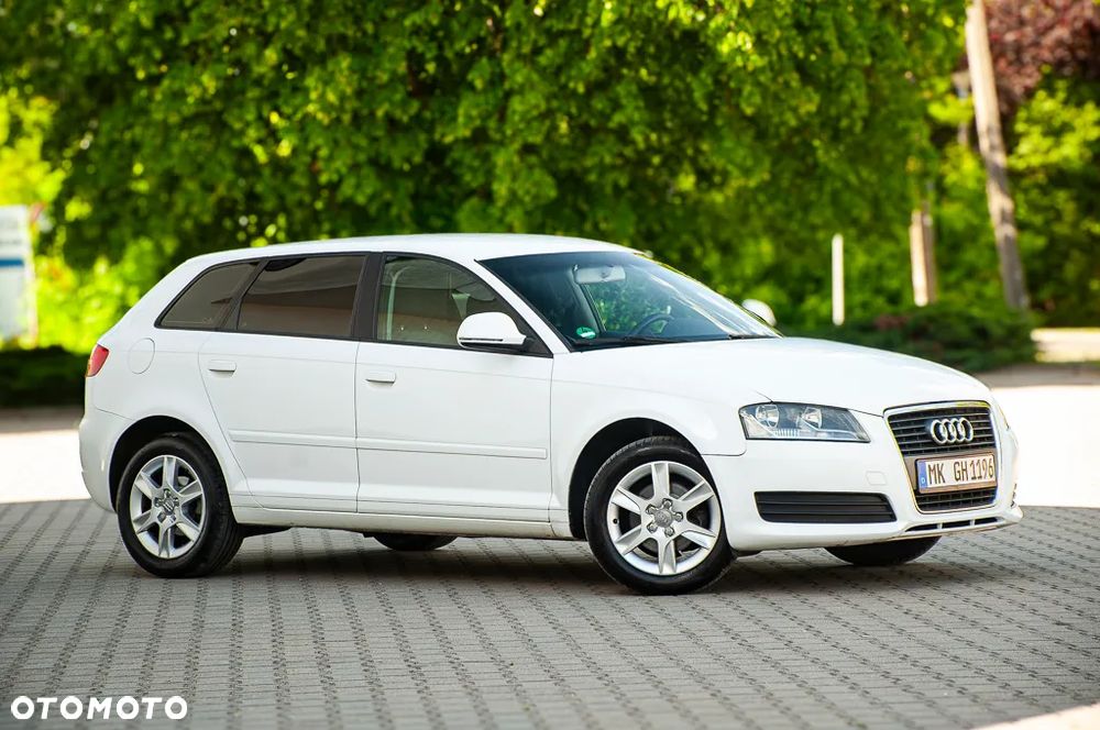 Audi A3 Sportback 1.6 Ambiente - 5