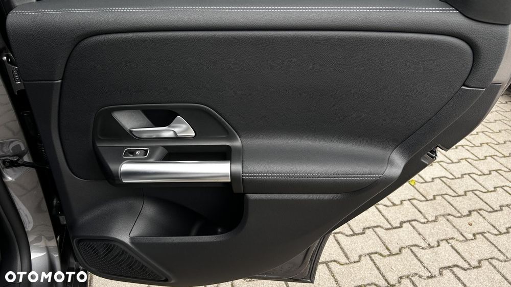 Mercedes-Benz Klasa B - 23