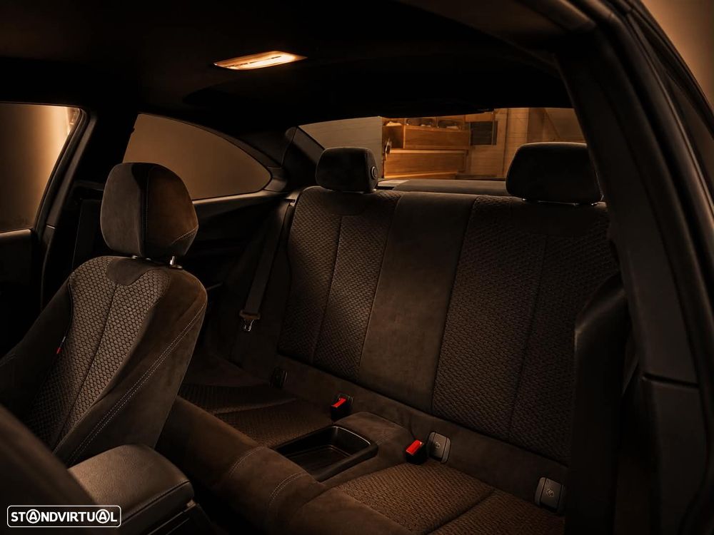 BMW 218 i M Sport - 17