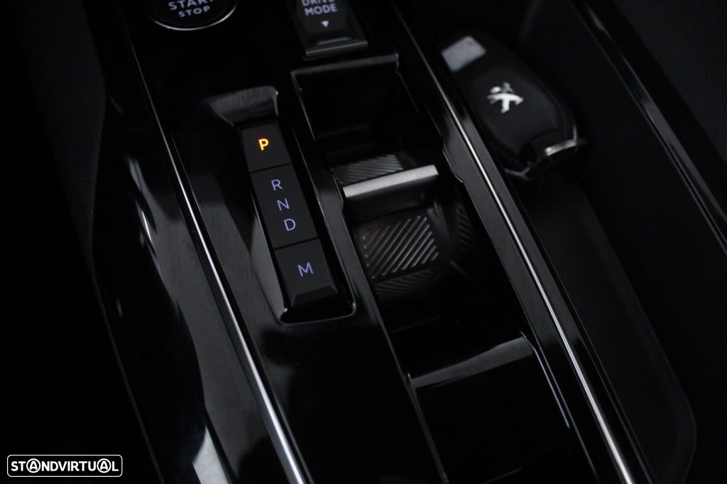 Peugeot 3008 1.5 BlueHDi Allure Pack EAT8 - 32