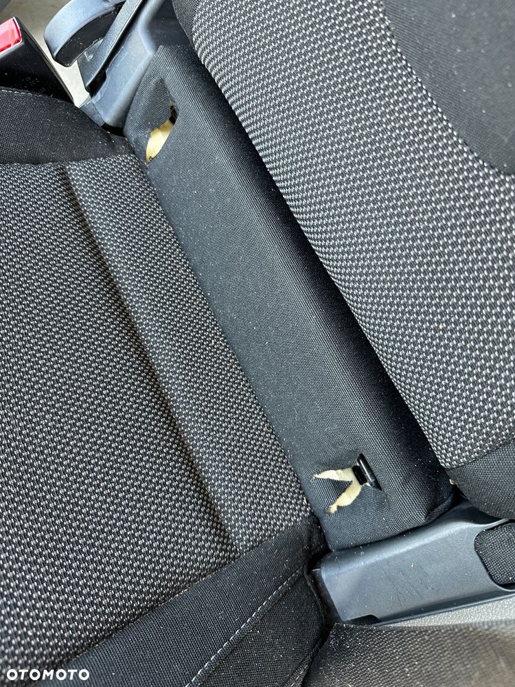 Mercedes v klasa  vito 447 fotel  suntiago Metris  EQV  pojedynczy - 15