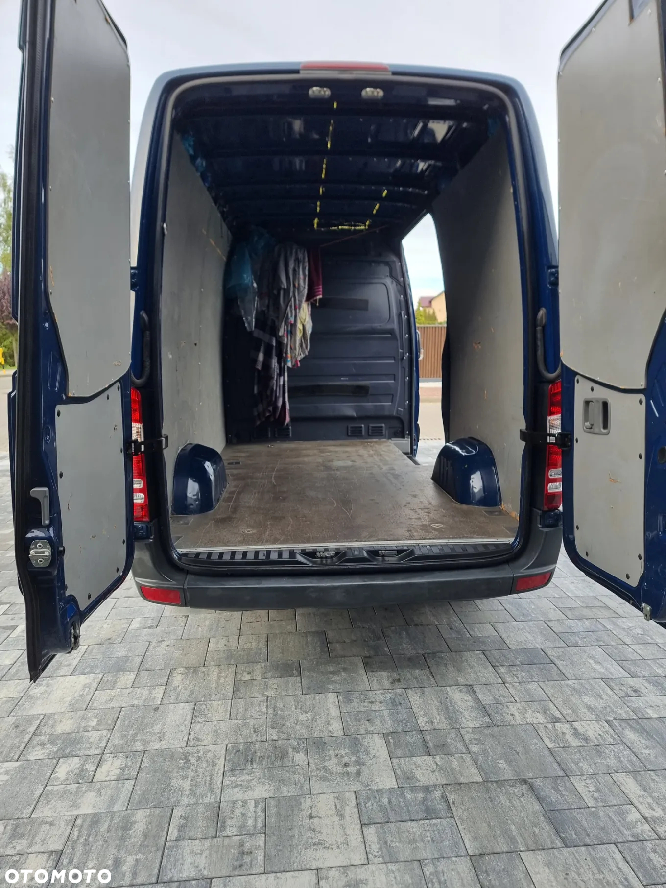 Mercedes-Benz Sprinter - 7