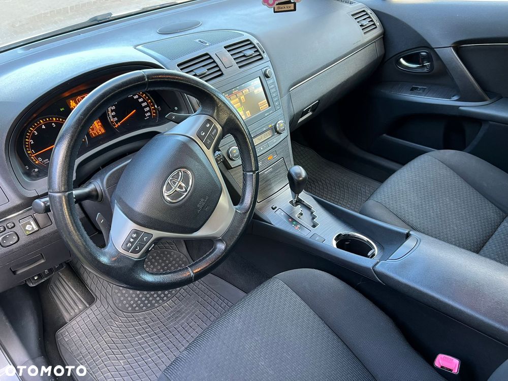Toyota Avensis 2.0 Prestige NAVI MS - 9