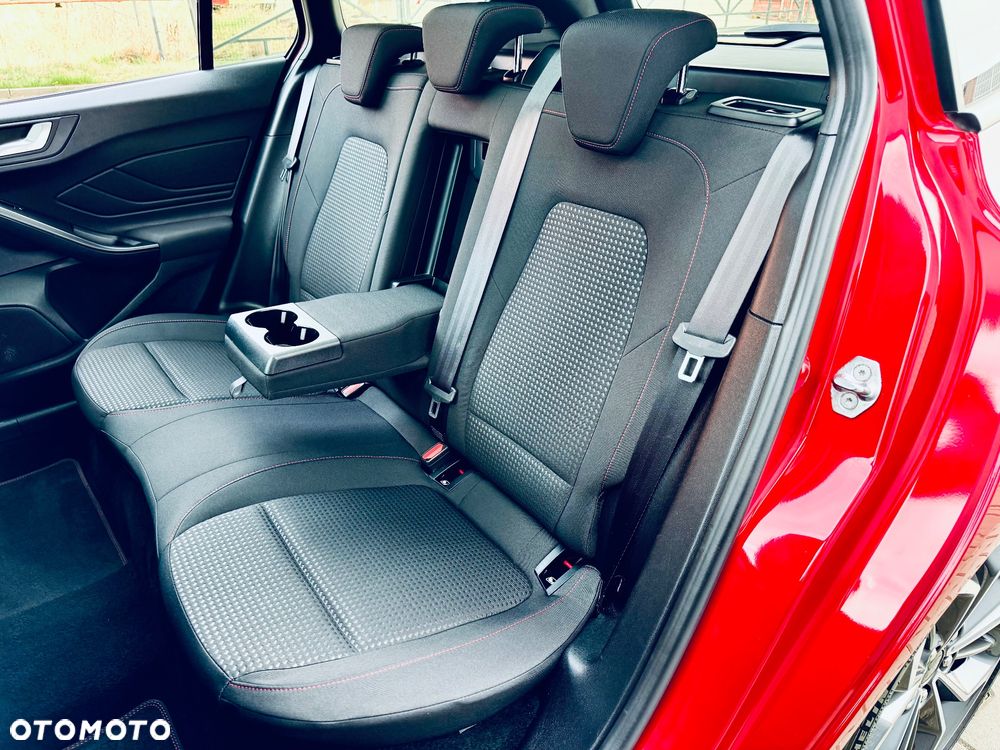 Ford Focus 1.5 EcoBoost STart-Stopp-System ST-LINE - 32