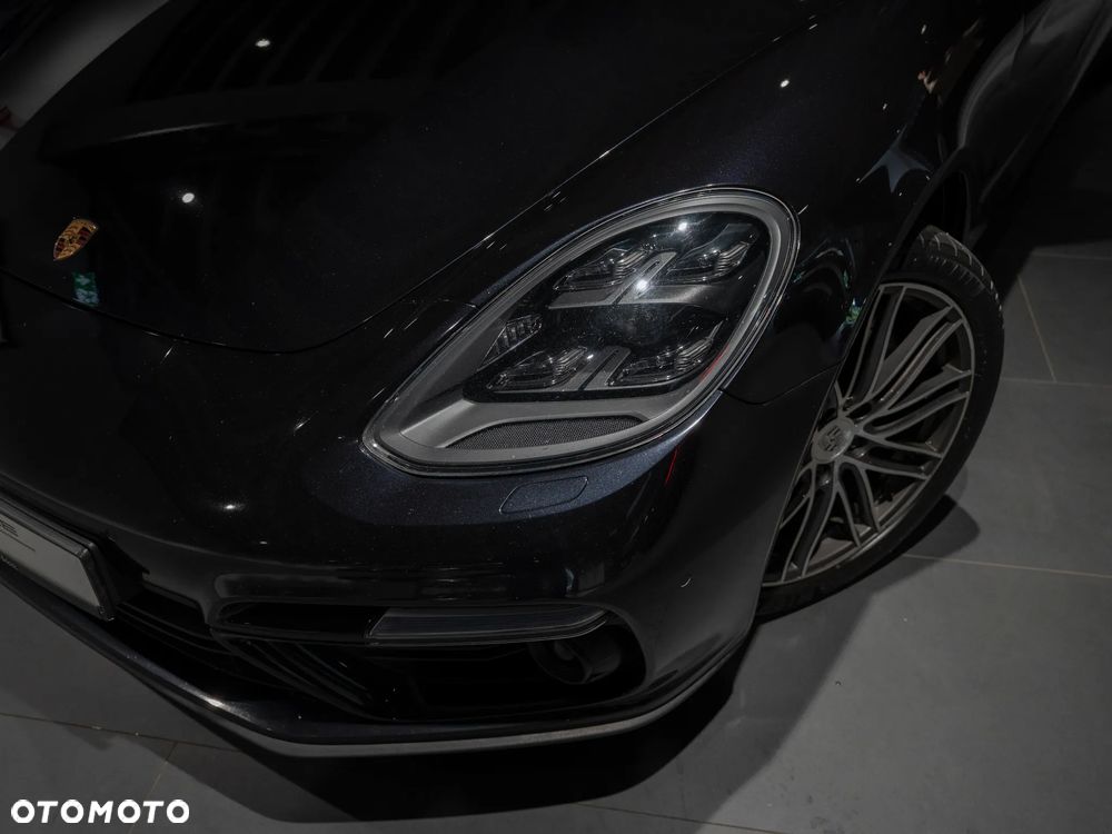 Porsche Panamera Turbo - 16