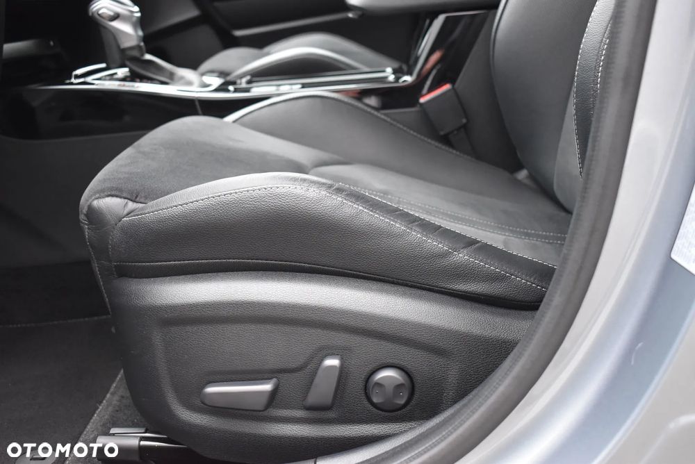 Kia ProCeed 1.5 T-GDI GT Line DCT - 28