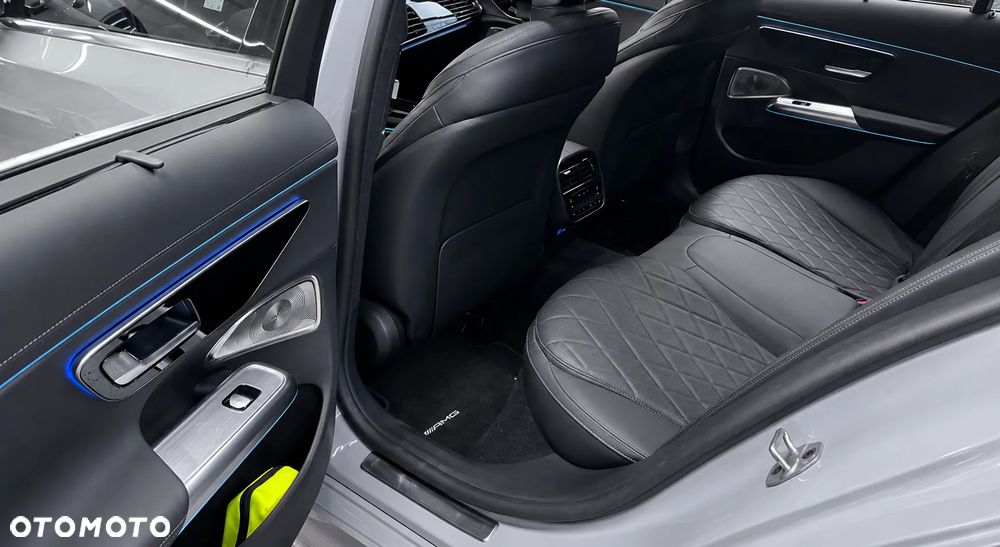 Mercedes-Benz Klasa E 400e 4Matic 9G-TRONIC AMG Line NIGHT Edition - 10