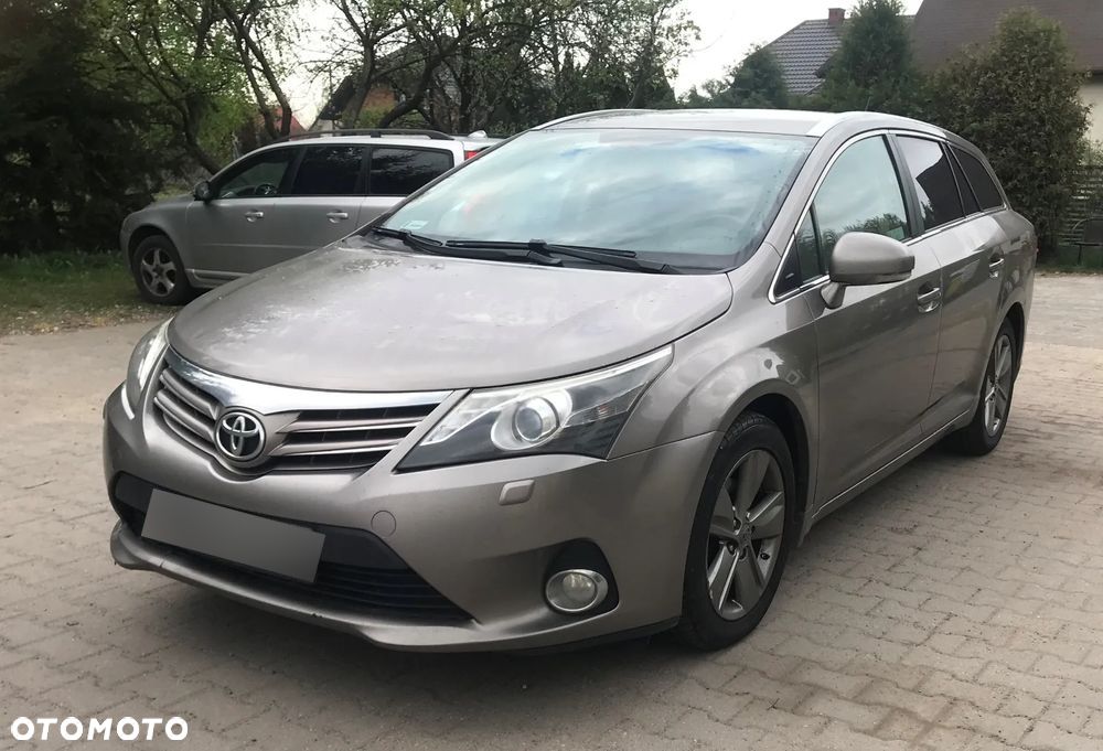 Toyota Avensis - 15
