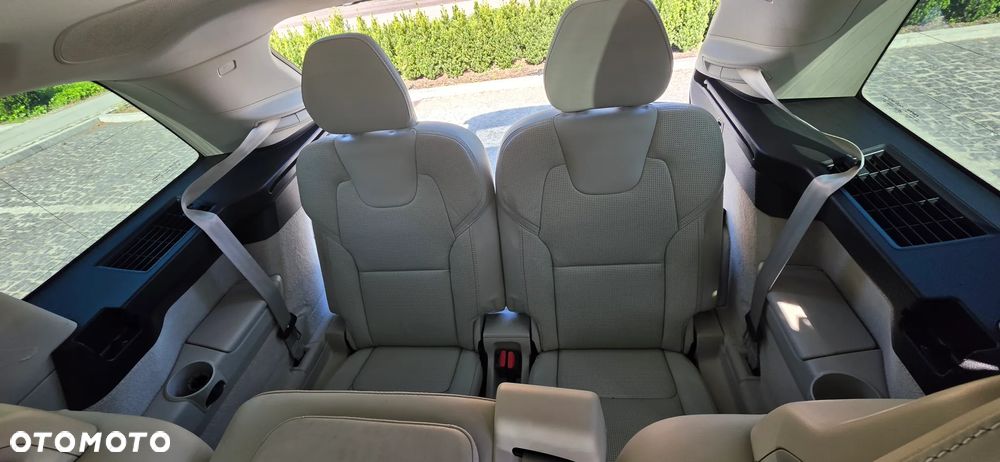 Volvo XC 90 D5 AWD Inscription 7os - 31