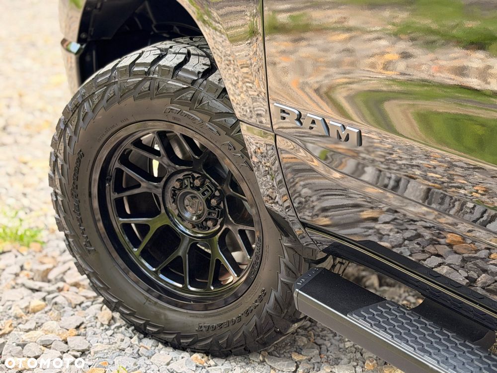 Dodge RAM 5.7 4x4 - 11