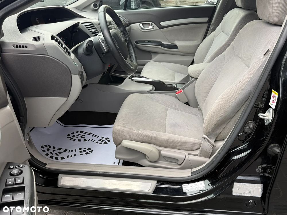 Honda Civic ver-1-8-executive - 13