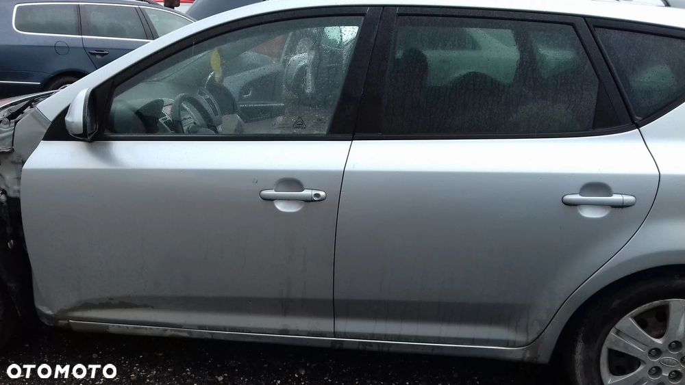 DRZWI LEWY TYŁ TYLNE KIA CEED I KOMBI 06- 9S