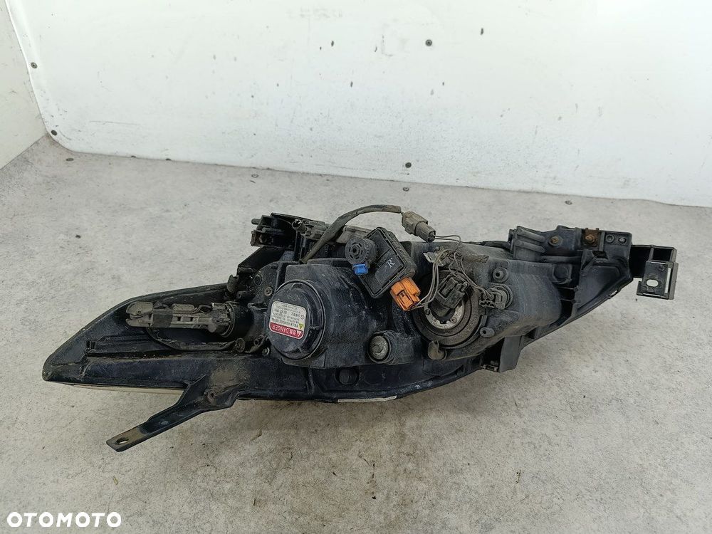 LAMPA PRZÓD PRAWA XENON MAZDA 5 I C235-51030 P5117R  STANLEY - 9