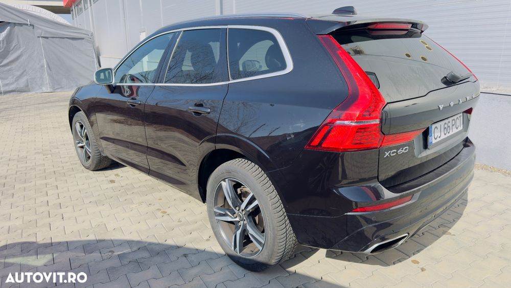 Volvo XC 60 D5 AWD R-Design - 4