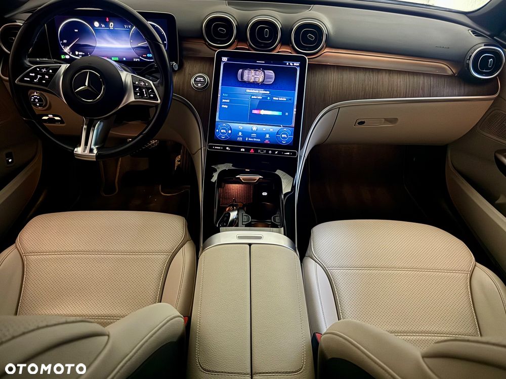 Mercedes-Benz Klasa C 180 mHEV Avantgarde - 27