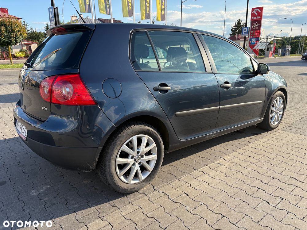 Volkswagen Golf 1.9 TDI Q-Line - 4