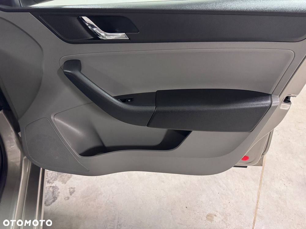 Skoda RAPID 1.2 TSI Elegance Max - 16