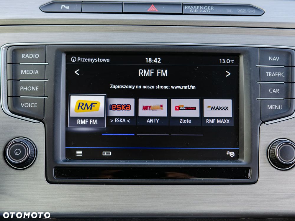 Volkswagen Passat 2.0 TDI SCR Comfortline - 26