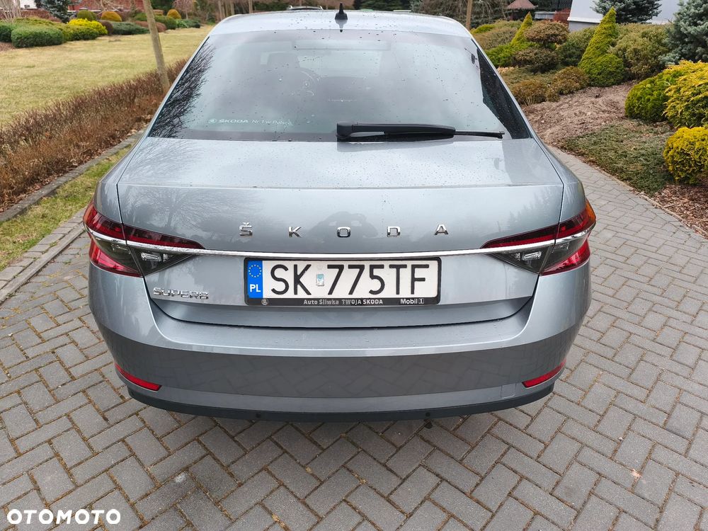 Skoda Superb 2.0 TDI SCR Style DSG - 9