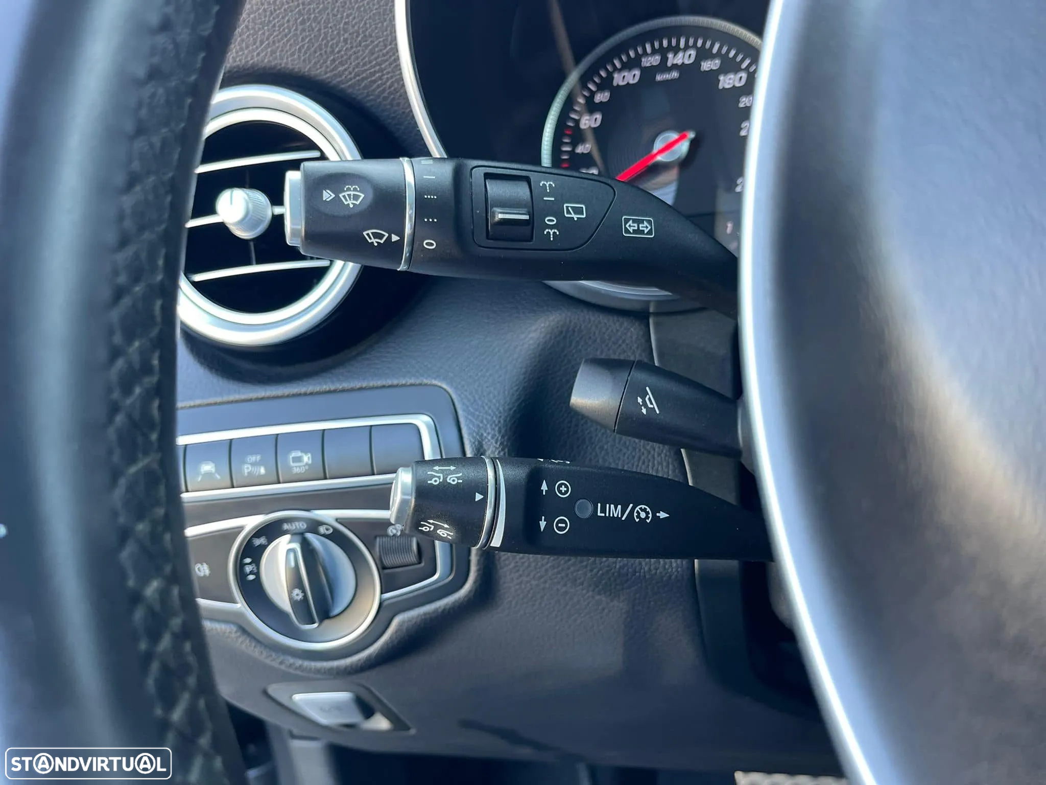 Mercedes-Benz GLC 250 d AMG Line 4-Matic - 24