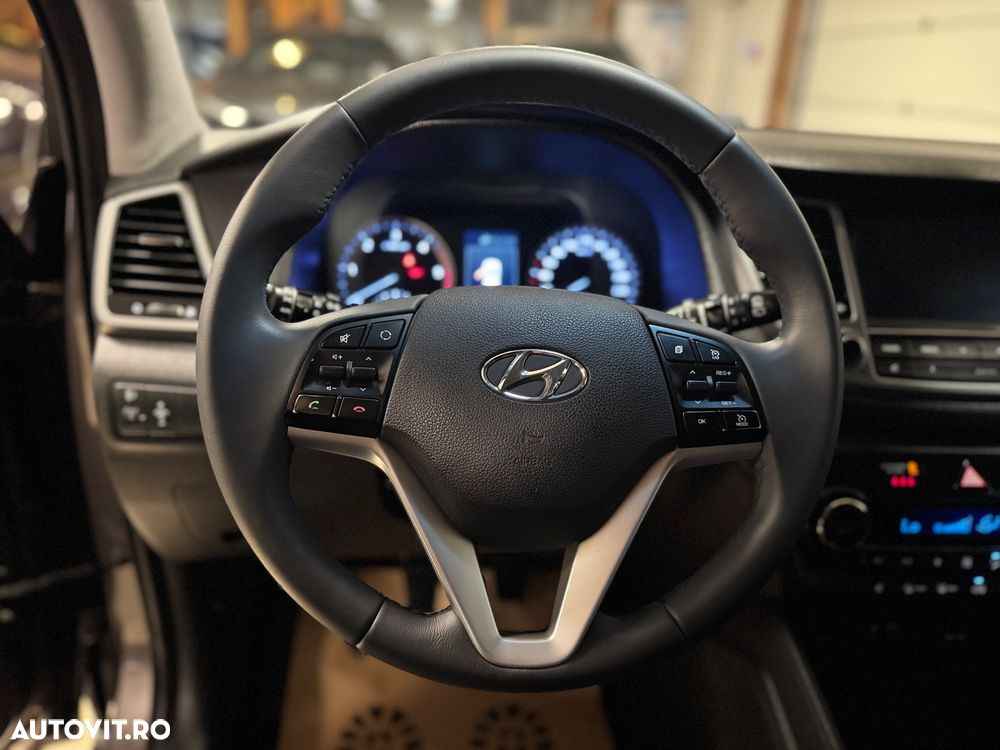 Hyundai Tucson blue 1.7 CRDi 2WD Style - 16