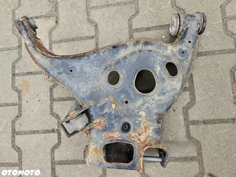Audi A6 C6 wahacz tył tylny  prawy - 2