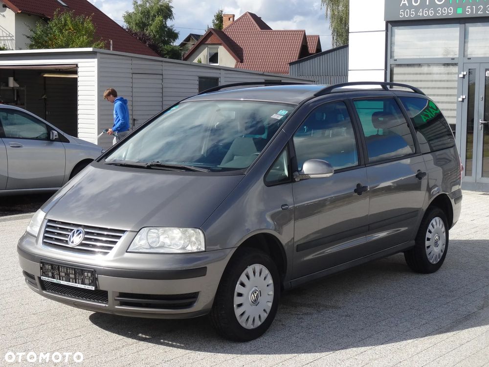 Volkswagen Sharan 2.0 Comfortline - 4