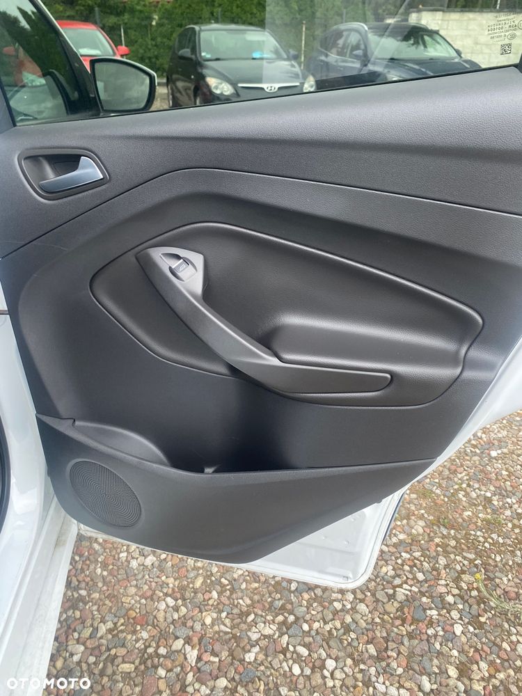 Ford Kuga 2.0 TDCi FWD ST-Line - 26