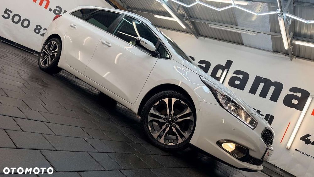 Kia Ceed - 16