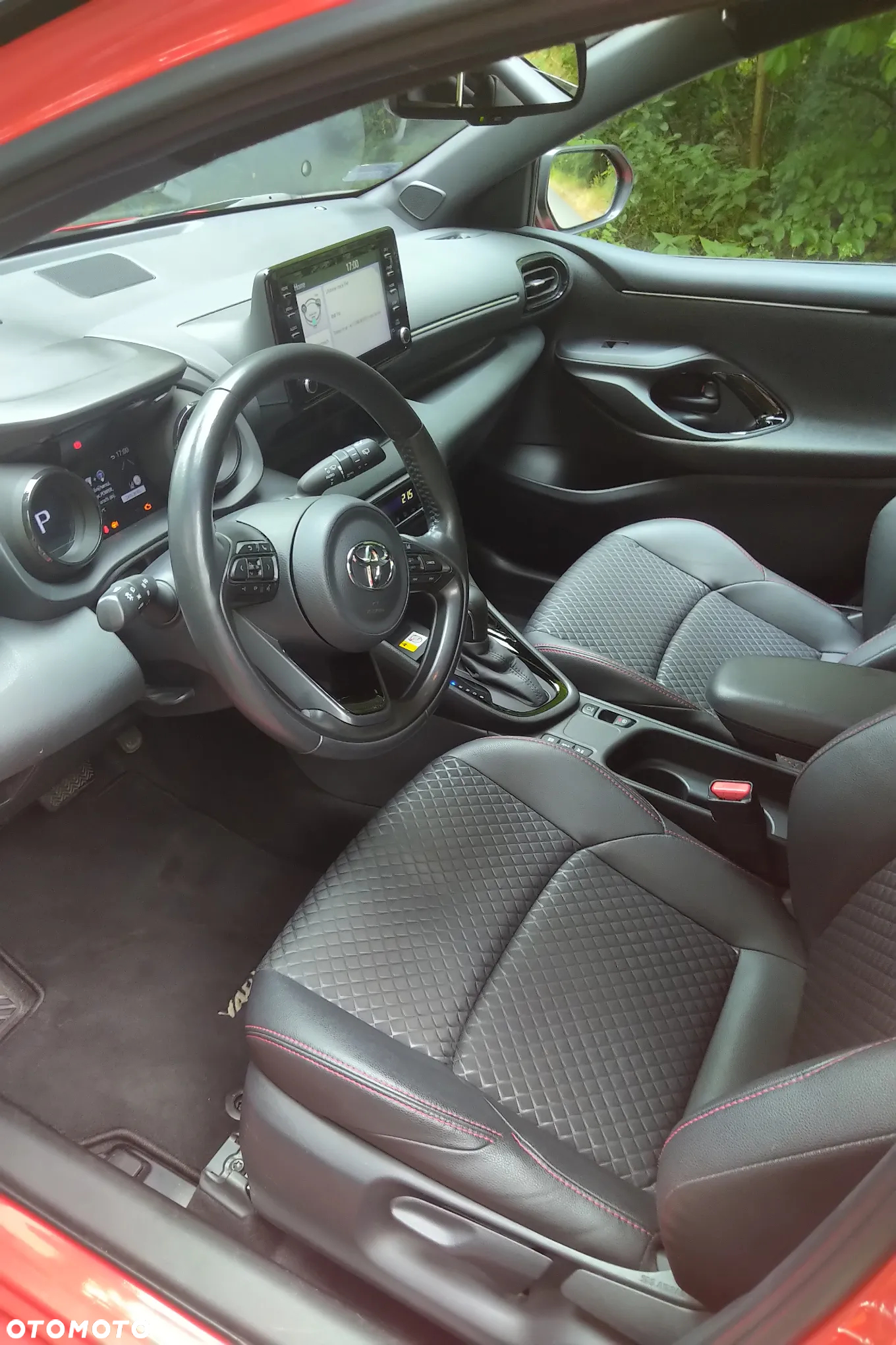 Toyota Yaris Hybrid 1.5 Premiere Edition - 8