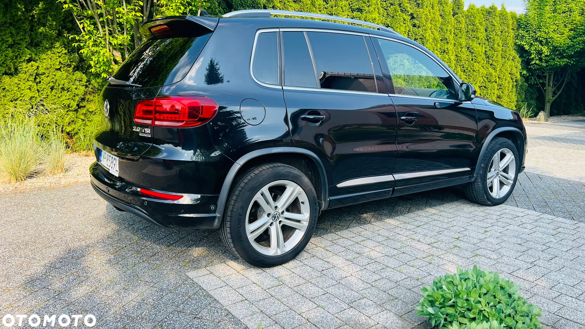 Volkswagen Tiguan 2.0 TSI 4Mot Perfectline R-Style DSG - 4