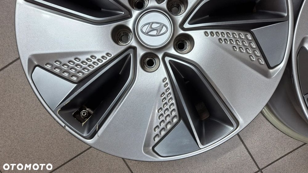 Felgi Aluminiowe 17 Hyundai Kona 5x114.3 ET 50 - 3