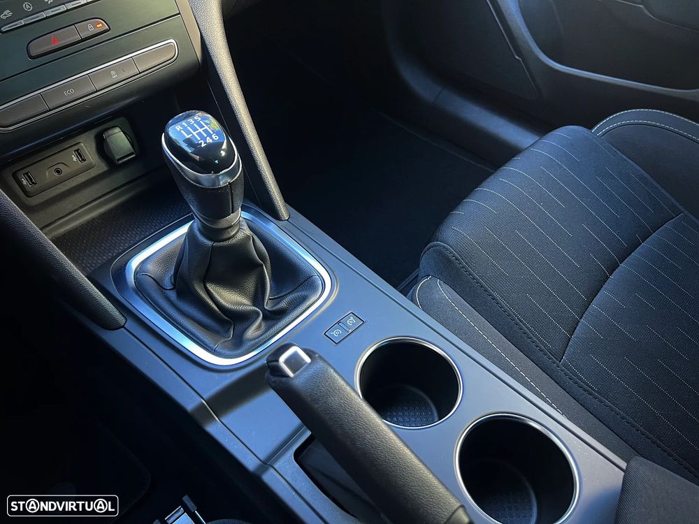 Renault Mégane 1.3 TCe Limited - 15