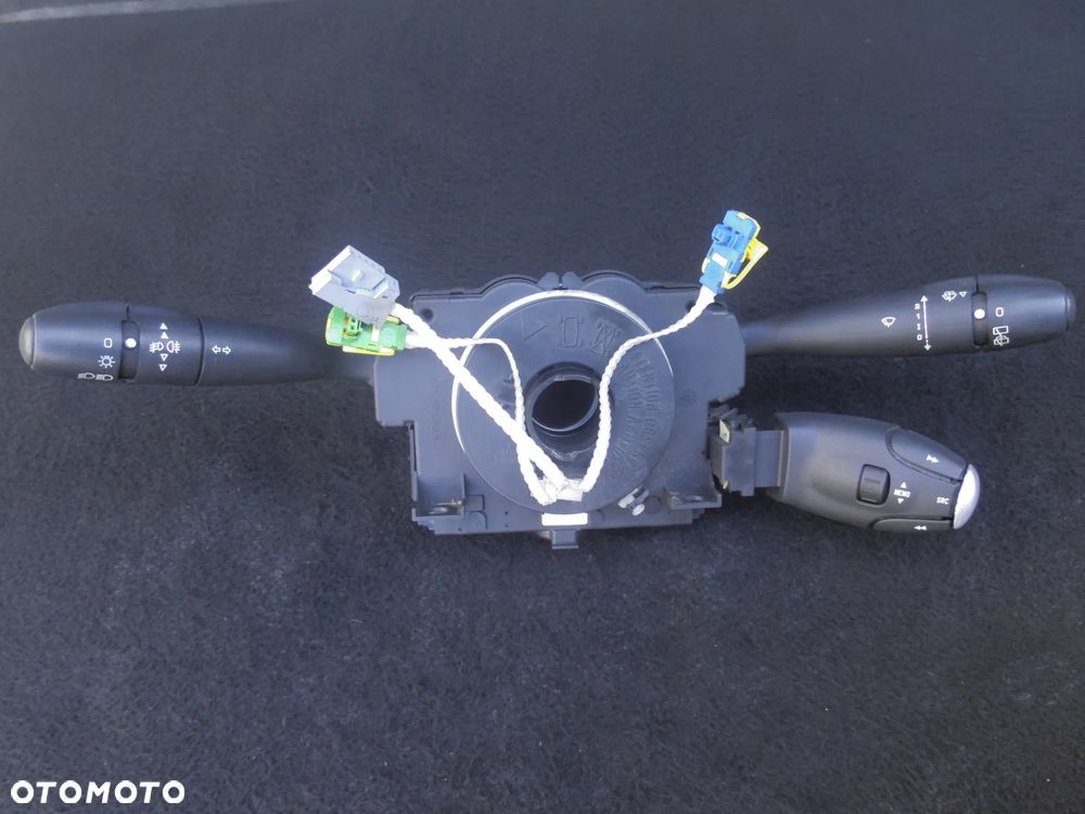 PRZEŁĄCZNIK ZESPOLONY MANETKI PAJĄK PEUGEOT 206 PARTNER CITROEN XSARA BERLINGO 96605638XT - 1