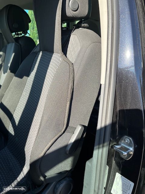 VW Tiguan 1.6 TDI Confortline - 19