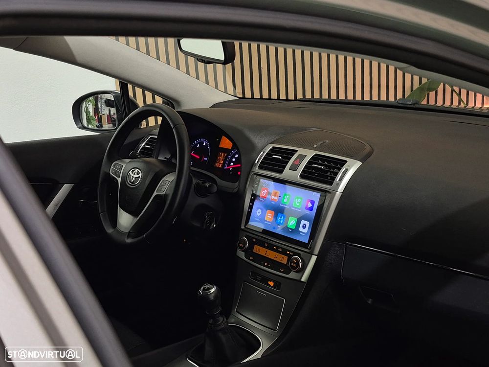 Toyota Avensis SW 2.0 D-4D Exclusive - 10