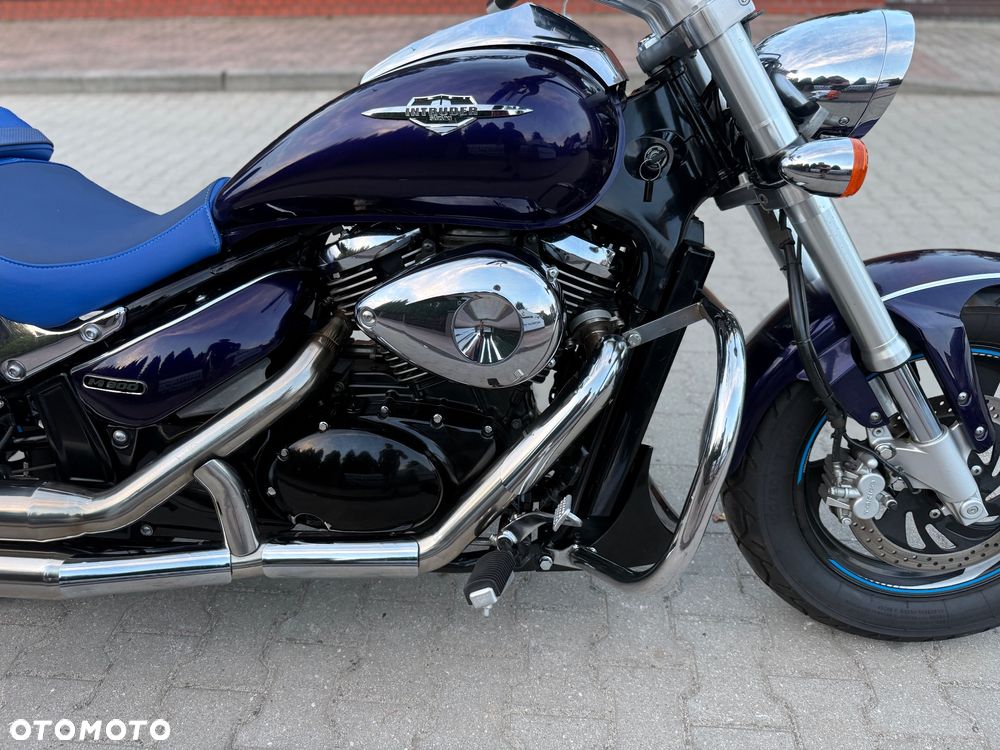 Suzuki Intruder - 8