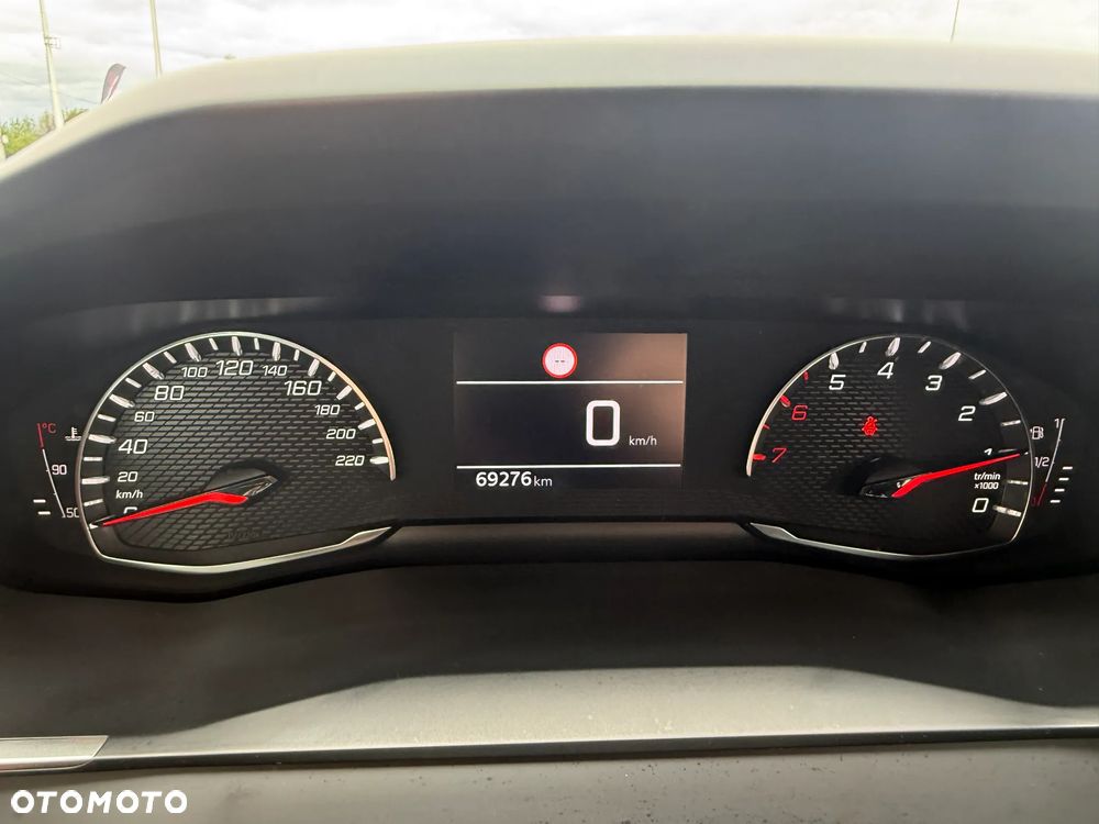 Peugeot 208 PureTech 100 Active - 12