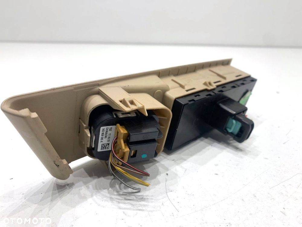 PRZEŁĄCZNIK SZYB  VW PASSAT B7 (362) 2010 - 2015 2.0 TDI 103 kW [140 KM] olej napędowy 2010 - - 3